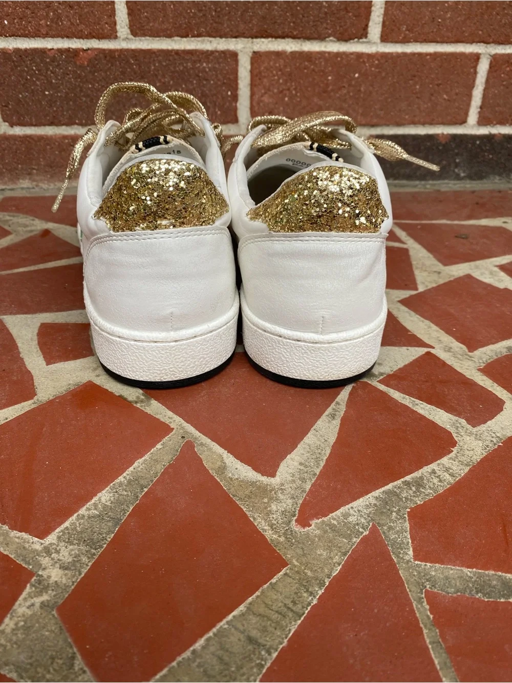 ShuShop Paula low top Sneakers with Mint Star and Gold Accents